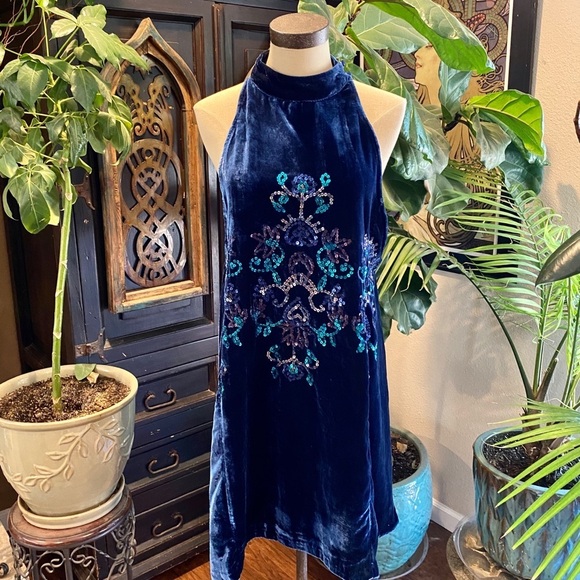 Free People Jill’s velvet sequin swing dress - Picture 6 of 14